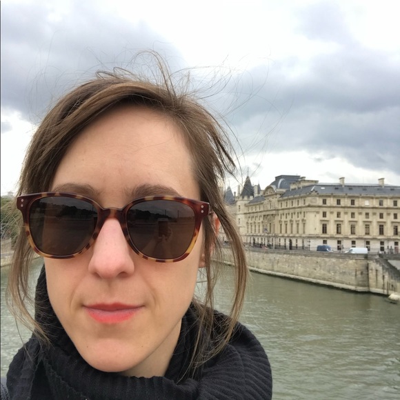 Meet your Posher, Caroline - Picture 3 of 3